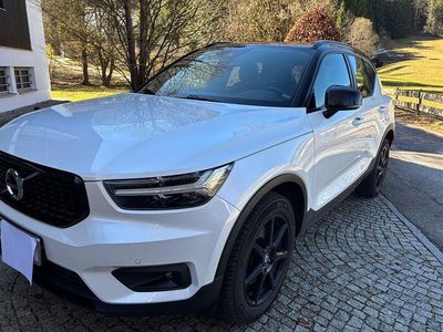 Usata Volvo XC40 R-Design 150 CV (110 kW) 2019 Bianco SUV