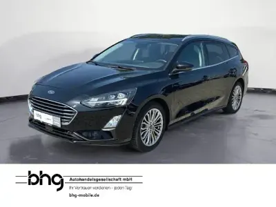 Gebraucht Ford Focus Titanium 125 PS (91 kW) 2019 Schwarz Limousine