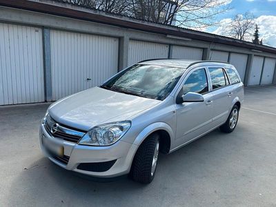 Usata Opel Astra 110 CV (80 kW) 2008 Argento Station wagon