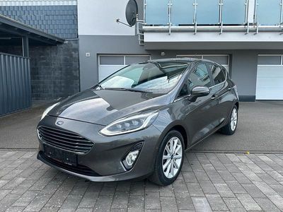 Gebraucht Ford Focus 120 PS (88 kW) 2018 Grau Limousine