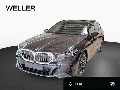 Sophistograu brillanteffekt (grau) Neu 2025 BMW 520 Comfort Edition Kombi | 67.990 € (Fairer Preis)