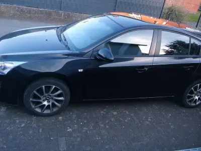 Gebraucht Chevrolet Cruze LS 124 PS (91 kW) 2014 Schwarz Kombi