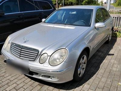 Mercedes E240