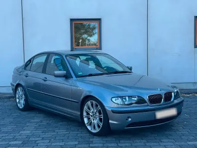 Gebraucht BMW 318 143 PS (105 kW) 2003 Grau Limousine