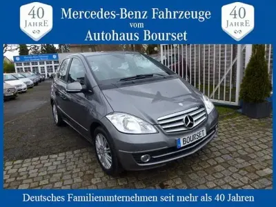 Gebraucht Mercedes A160 Elegance 95 PS (69 kW) 2012 Grau Kleinwagen