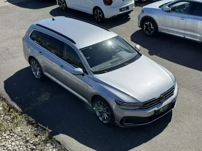Używany VW Passat GTE 218 KM (160 kW) 2022 Srebrny Kombi