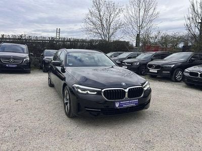 Gebraucht BMW 520 190 PS (139 kW) 2021 Schwarz ii/bonnet fluid black Kombi