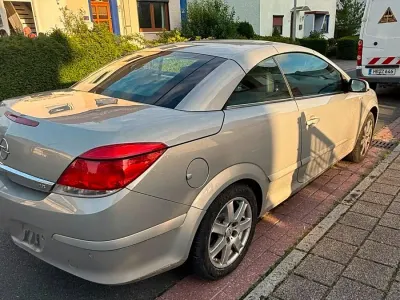 Gebraucht Opel Astra Cabriolet 136 PS (100 kW) 2008 Grau Cabrio
