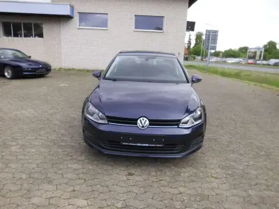Gebraucht VW Golf VII Cup 110 PS (80 kW) 2014 Night blue metallic Kleinwagen