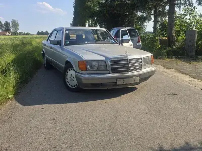 Gebraucht Mercedes 300 179 PS (131 kW) 1989 Silber Limousine