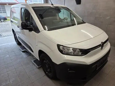 Gebraucht Citroën Berlingo 102 PS (75 kW) 2024 Weiß Van / Kleinbus