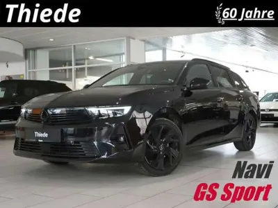 Usata Opel Astra Sport 131 CV (96 kW) 2024 Nero Utilitaria