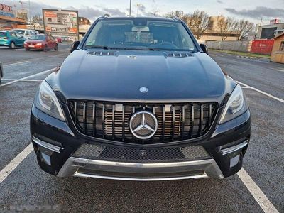 Second-hand Mercedes ML350 258 CP (189 kW) 2013 Negru SUV