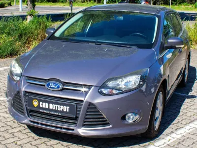 Gebraucht Ford Focus Champions Edition 105 PS (77 kW) 2012 Braun Kombi