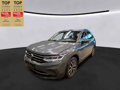 Gebraucht VW Tiguan Life 150 PS (110 kW) 2023 Grau SUV