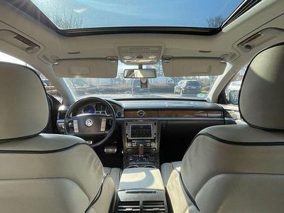 VW Phaeton