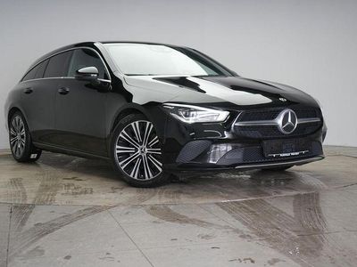 Schwarz Gebraucht 2022 Mercedes CLA220 Shooting Brake Progressive Kombi | 21.990 € (Guter Preis)