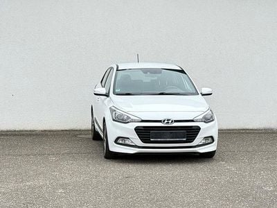 Gebraucht Hyundai i20 Passion 120 PS (88 kW) 2016 Weiß Kleinwagen