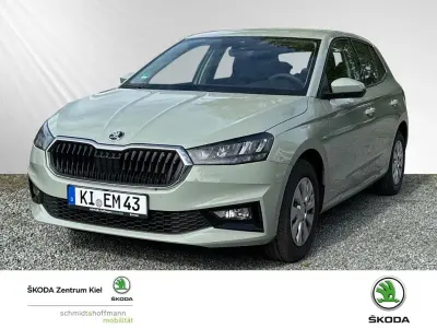 Gebraucht Skoda Fabia Essence 80 PS (58 kW) 2026 Grün Kleinwagen