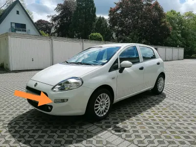 Gebraucht Fiat Punto 68 PS (50 kW) 2016 Weiß Kleinwagen