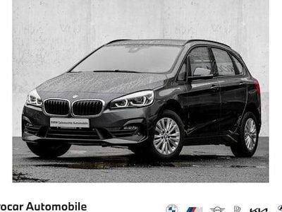 Grau Gebraucht 2020 BMW 220 Advantage Van / Kleinbus | 18.890 € (Fairer Preis)
