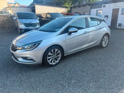 Gebraucht Opel Astra Edition 105 PS (77 kW) 2015 Silber Limousine