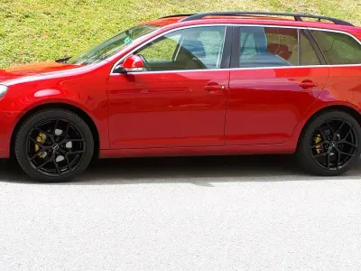 Gebraucht VW Golf VI 122 PS (89 kW) 2010 Rot Kleinwagen