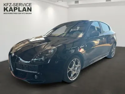Gebraucht Alfa Romeo Giulietta Super 120 PS (88 kW) 2016 Schwarz Kleinwagen