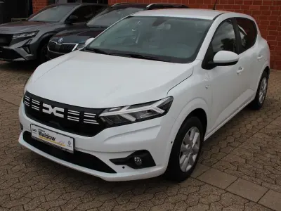 Gebraucht Dacia Sandero Expression 91 PS (66 kW) 2022 Weiß Limousine
