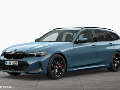 Gebraucht BMW 330e M Sport 292 PS (214 kW) 2025 Blau Kombi