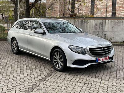 Gebraucht Mercedes E220 194 PS (142 kW) 2017 Silber Kombi