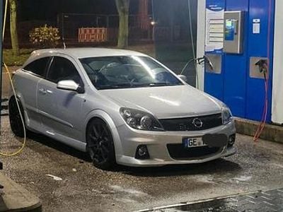 Silber Gebraucht 2005 Opel Astra GTC Coupé | 3.300 € (Fairer Preis)