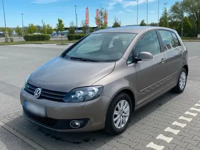 Gebraucht VW Golf 110 PS (80 kW) 2011 Braun Van / Kleinbus