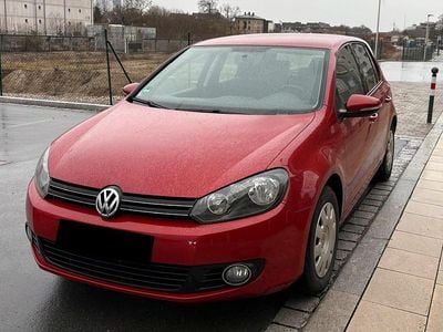 Gebraucht VW Golf VI 122 PS (89 kW) 2010 Rot Kleinwagen