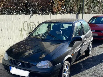 Gebraucht Opel Corsa Edition 65 PS (47 kW) 2000 Schwarz Limousine