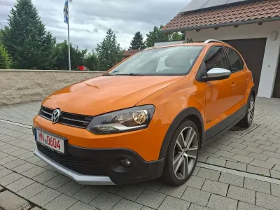 Gebraucht VW Polo Cross 90 PS (66 kW) 2013 Orange Kleinwagen