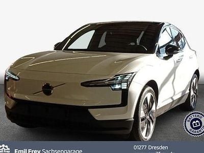 Weiß Gebraucht 2025 Volvo EX30 Performance SUV | 36.950 € (Guter Preis)
