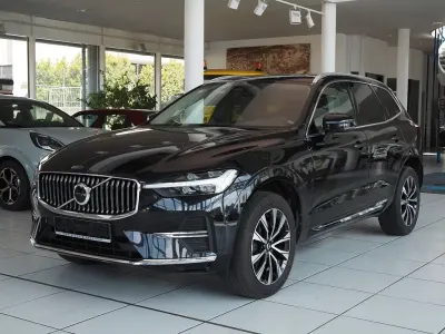 Gebraucht Volvo XC60 Plus 197 PS (144 kW) 2023 Schwarz SUV