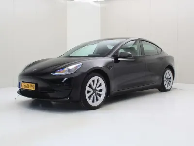 Gebraucht Tesla Model 3 Standard Range 225 kW (306 PS) 2021 Schwarz Limousine