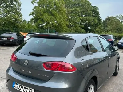 Gebraucht Seat Leon Style 105 PS (77 kW) 2012 Grau Limousine