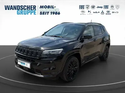 Gebraucht Jeep Compass 131 PS (96 kW) 2024 Schwarzandere SUV