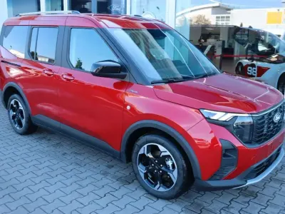 Gebraucht Ford Tourneo Courier Active 125 PS (91 kW) 2025 Fantastic red metallic Van / Kleinbus