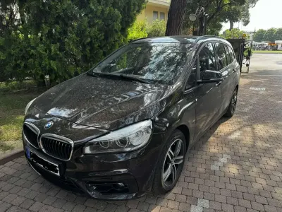 Gebraucht BMW 216 Sport Line 116 PS (85 kW) 2016 Braun Kombi