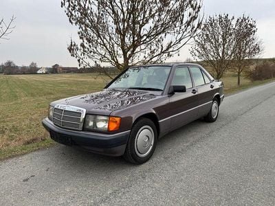 Gebraucht Mercedes 190 109 PS (80 kW) 1991 Violett Limousine