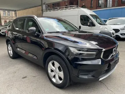 Gebraucht Volvo XC40 Momentum 156 PS (114 kW) 2019 Schwarz SUV
