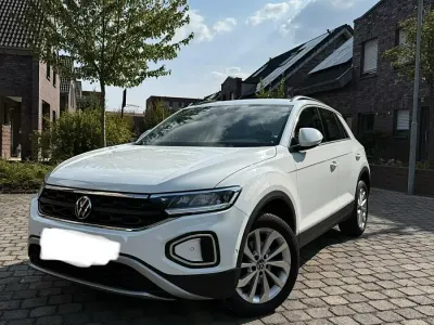 Gebraucht VW T-Roc 110 PS (80 kW) 2023 Weiß SUV