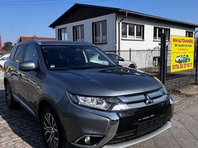 Gebraucht Mitsubishi Outlander Plus 150 PS (110 kW) 2015 Grau SUV