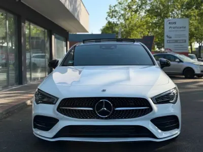 Gebraucht Mercedes CLA200 Shooting Brake AMG 163 PS (119 kW) 2023 Weiß Kombi