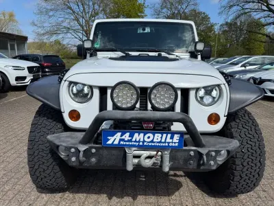 Usata Jeep Wrangler Unlimited Rubicon 200 CV (147 kW) 2014 Bianco SUV