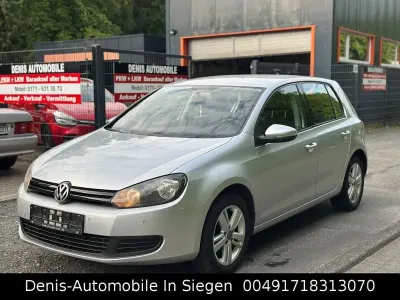 Gebraucht VW Golf VII Trendline 105 PS (77 kW) 2012 Silber Limousine